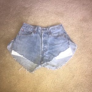 Levi’s curt off jean shorts